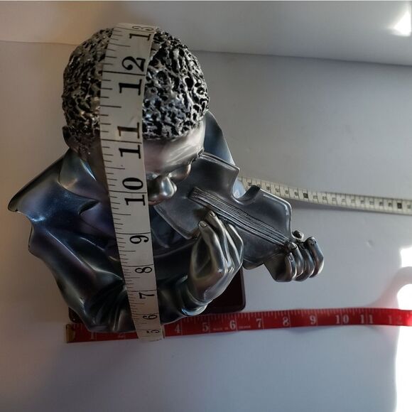 Violinist  Bust Suanti Galleries - Picture 10 of 11